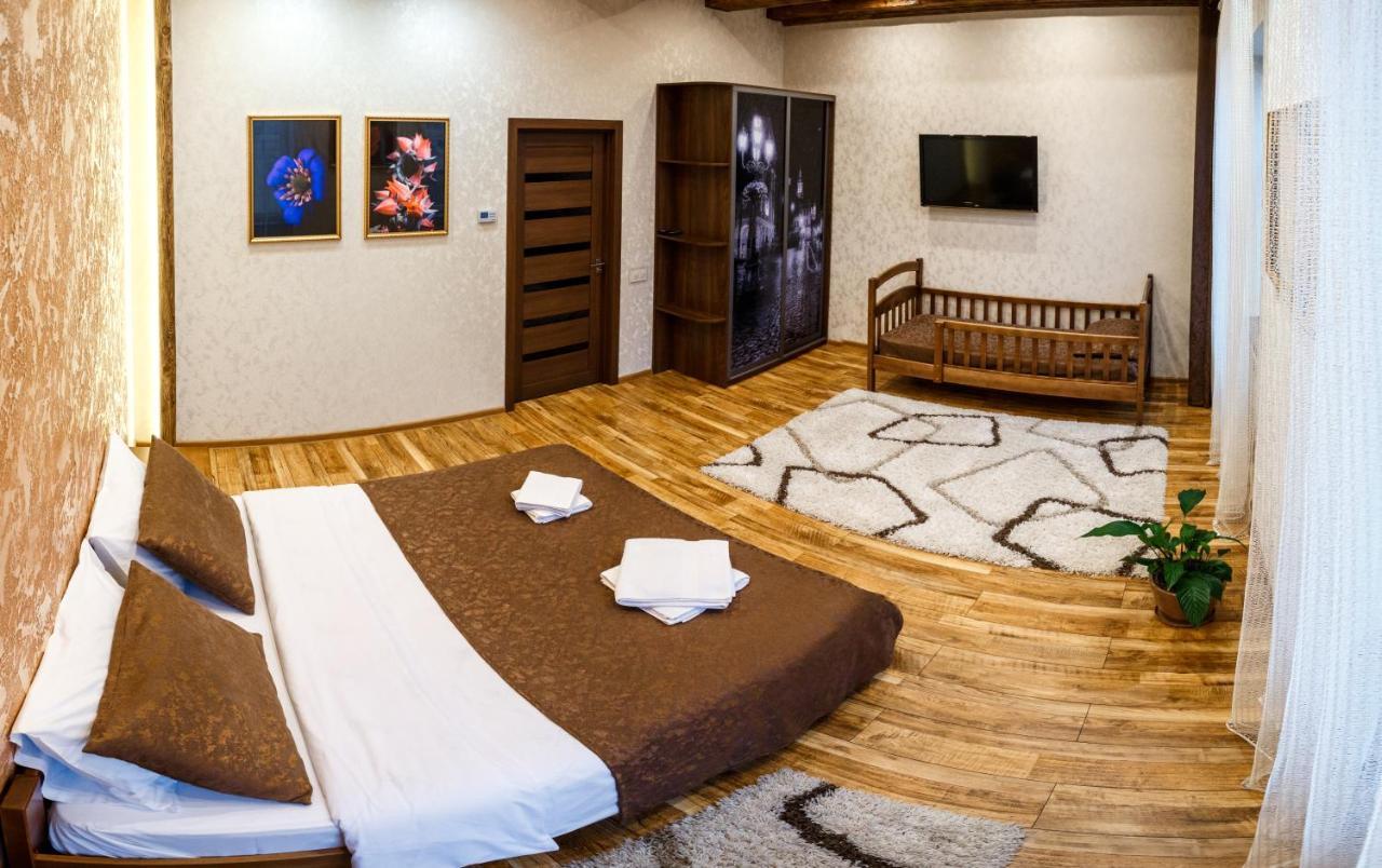 Apartments "The Cultural Capital" Vip Lviv Kültér fotó